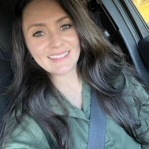 Meet your Posher, Janel